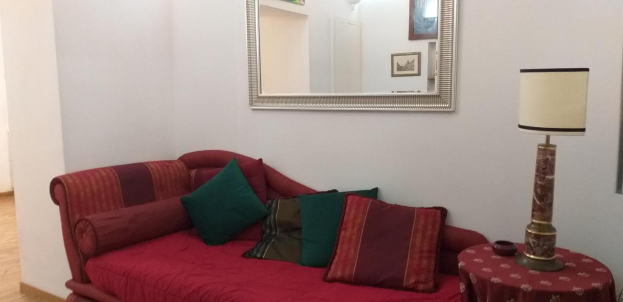 Cozy Navona Apartment ローマ エクステリア 写真