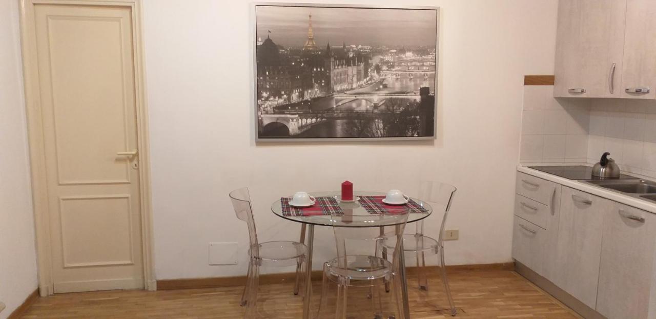 Cozy Navona Apartment ローマ エクステリア 写真