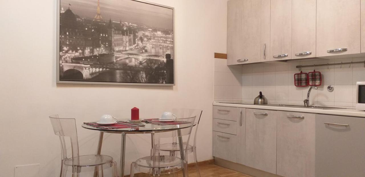 Cozy Navona Apartment ローマ エクステリア 写真