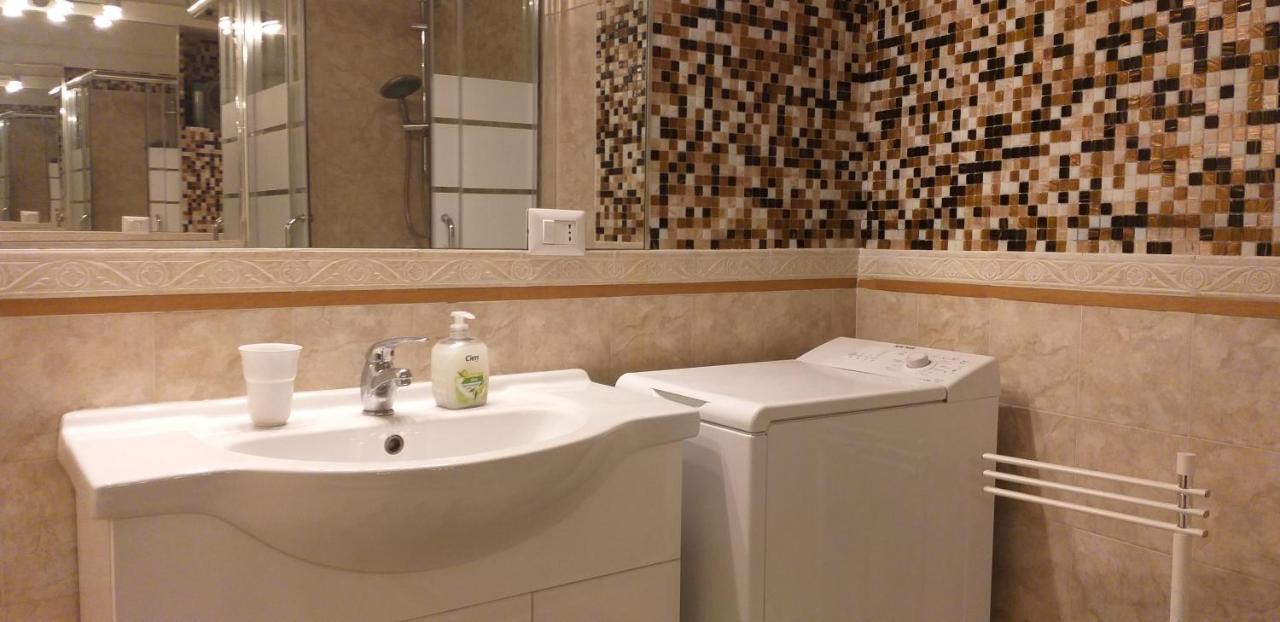 Cozy Navona Apartment ローマ エクステリア 写真